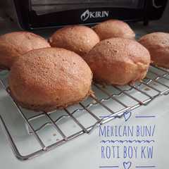 รูปของ Mexican bun/roti boy kw/roti O kw