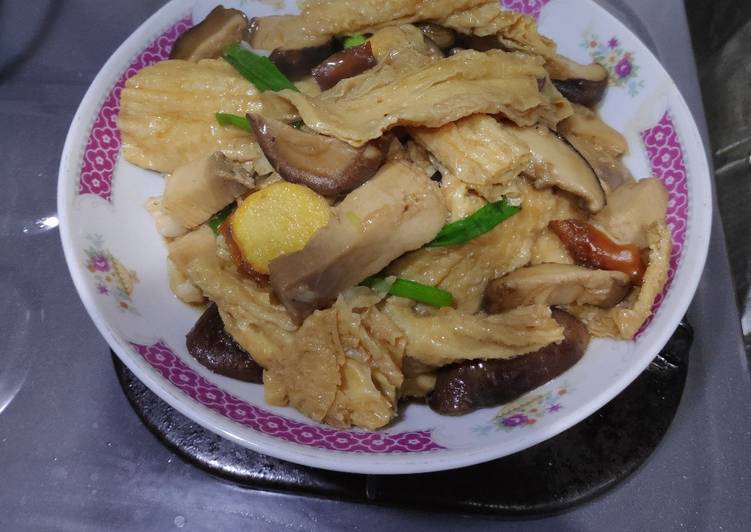 Resep Tumis jamur, daging babi panggang, Lezat Sekali