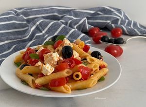 Foto di Pasta fredda pomodorini feta e olive