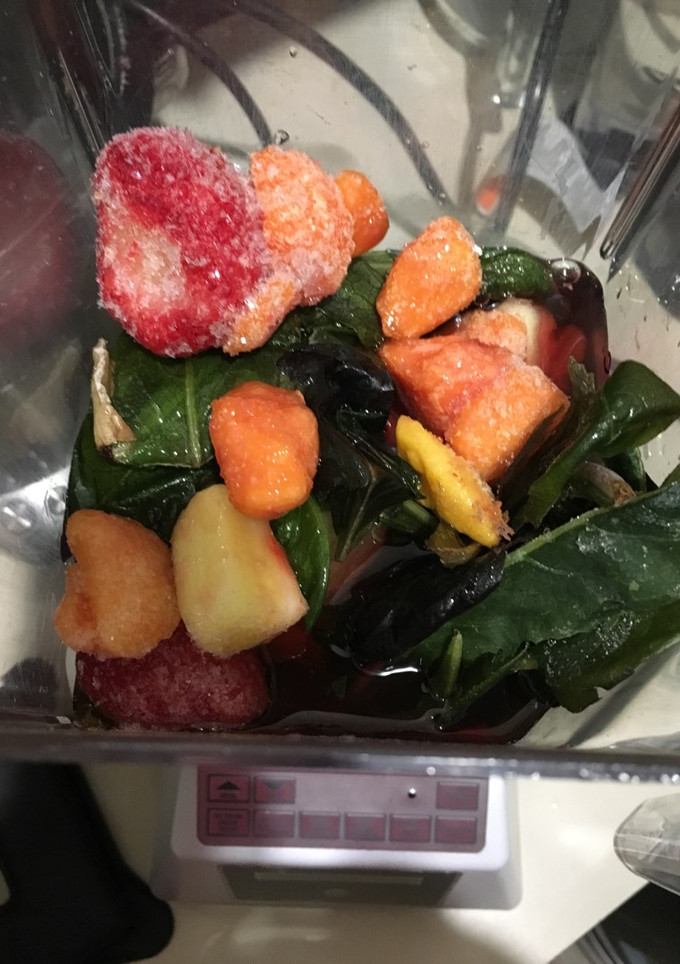 Una foto de Batido de Espinacas y Flor de Jamaica (smoothie)
