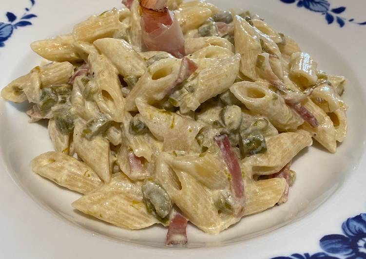 Penne cipollotti asparagi e panna