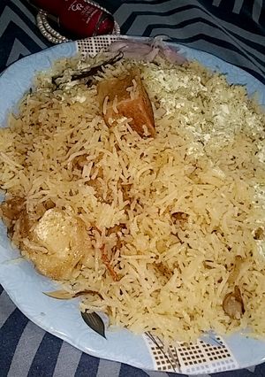 A picture of Beef yakhni pulao.