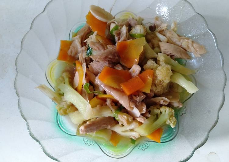 Tumis ayam brokoli wortel