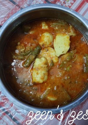 A picture of Bhindi aur Arvi Gosht ka Sherwa.