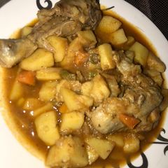 A picture of Chicken potato casserole.