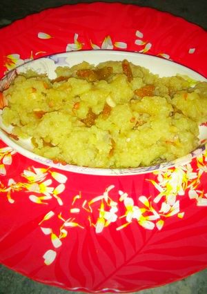 A picture of Aloo ka halwa.