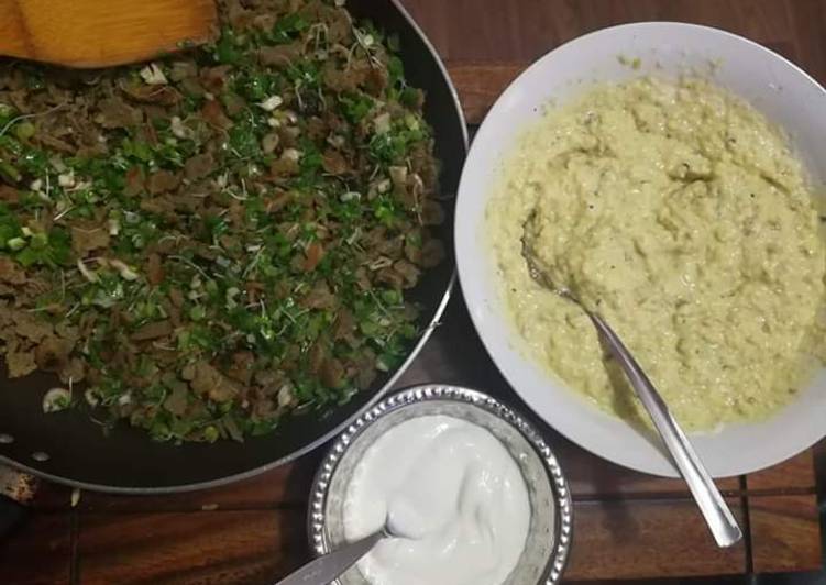 Recipe of Any-night-of-the-week Memoni dish Hara lehsan &amp; baingan ka bharta