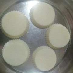 A picture of Homemade White Chocolates.
