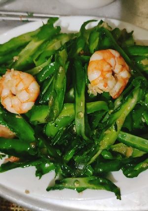 Hình của món Đậu rồng(đậu khế) xào tôm nõn.