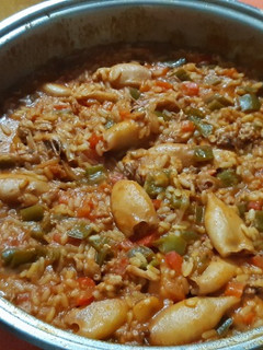 Una foto de Arroz de chipirones (aprovechamiento)