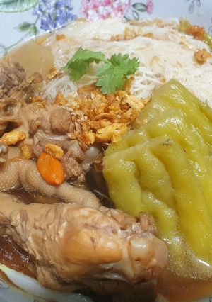 รูปของ 🍜ก๋วยเตี๋ยวไก่ตุ๋นมะระ