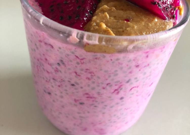 Overnight oatmeal pink