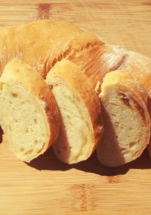 Fokhagymás gyökérkenyér recept fotója