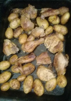 A picture of Grilled chicken with sour milk.