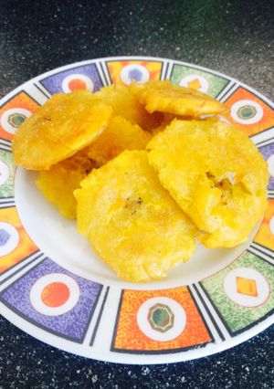 Una foto de Tostones/ Fritos de plátano verde