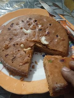 सिंपल पारले बिस्कुट केक (Simple parle biscuit cake recipe in Hindi) रेसिपी मुख्य फोटो
