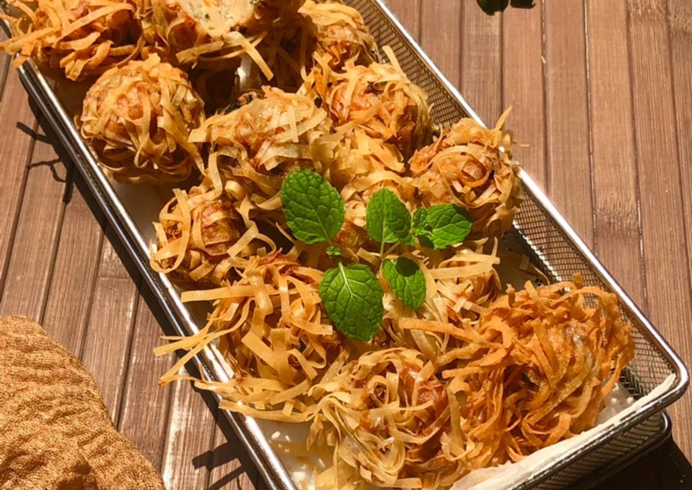 Bola-bola Ayam Udang Rambutan