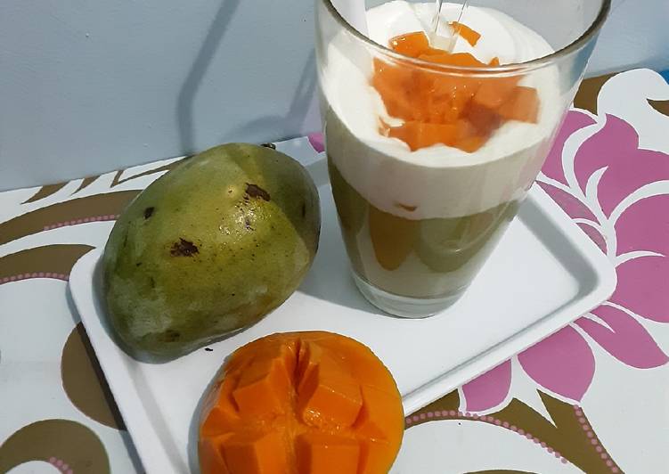 Avocado mango thai dengan whipcream homemade
