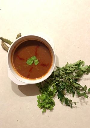 આંબલી ની ચટણી (Ambali Ni Chutney Recipe In Gujarati) રેસીપી મુખ્ય ફોટો