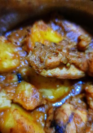 চিকেন কষা (chicken kosha recipe in Bengali) রেসিপির প্রধান ছবি