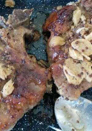 A picture of Roast pork ribs.