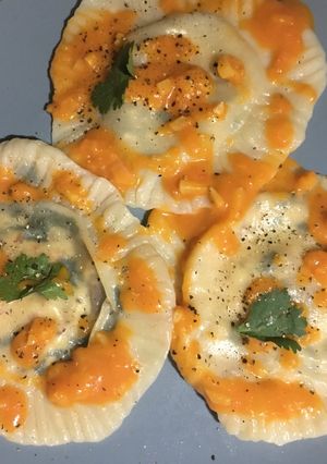 A picture of Easy Spinach-Cheese Ravioli.