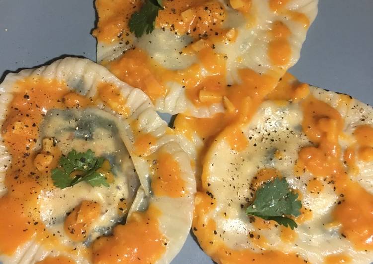 Easy Spinach-Cheese Ravioli