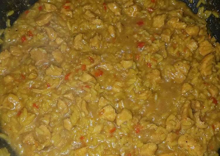 Recipe: Tasty Chicken and yellow rice