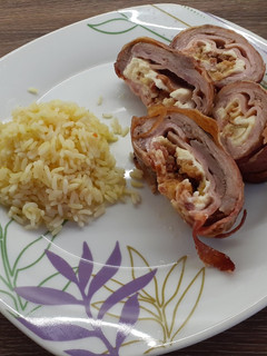 Baconbe tekert karaj töltve recept fotója