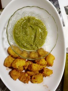 मूंग दाल के पकौड़े (Moong Dal ke pakode recipe in Hindi) रेसिपी मुख्य फोटो