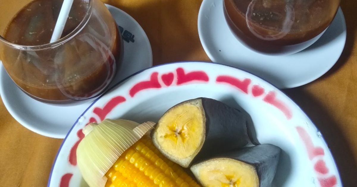 Teh 'bajigur'. (mix kopi, santan, gula merah)