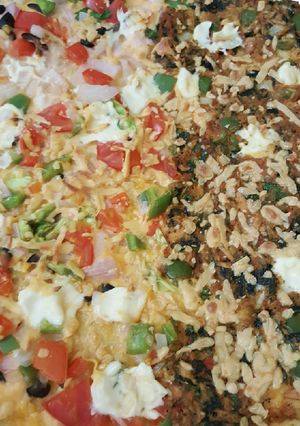 صورة لوصفة بيتزا 🍕🍕 بحشوتين سهله