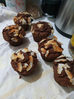 Una foto de Queques chocolate keto