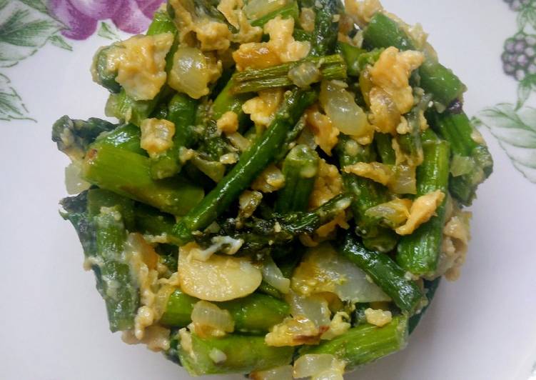 Revuelto de espárragos