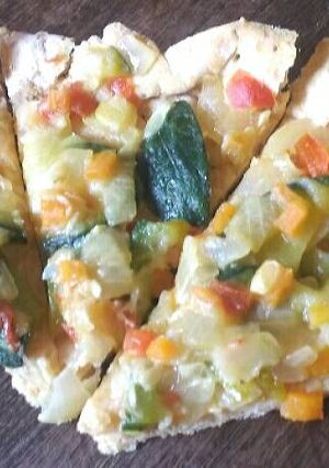 Una foto de Tarta rústica de verduras vegana