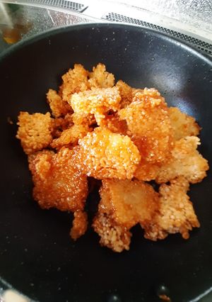 Hình của món Cơm cháy mắm me.