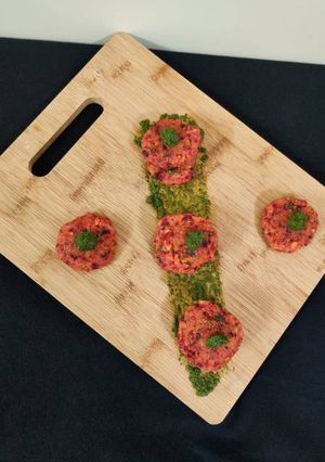 A picture of Khichdi Tikki.