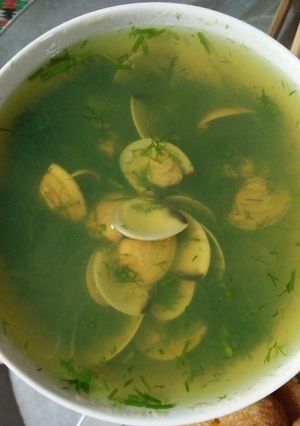 Hình của món Canh ngao nấu cùng thì là.