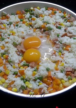 Hình của món Cơm chiên ngũ sắc.
