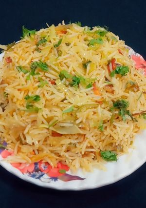 फ्राई राइस (Fry rice recipe in Hindi) रेसिपी मुख्य फोटो