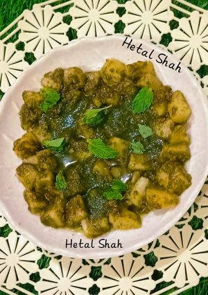फलाहारी हरियाली आलू (व्रत वाले हरियाली आलू) रेसिपी मुख्य फोटो