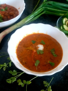 દાલ મખની (Dal Makhani Recipe In Gujarati) રેસીપી મુખ્ય ફોટો