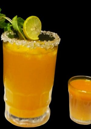 A picture of Ripe mango lemonade.