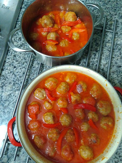 Foto principal de Albóndigas con queso y salsa de tomate