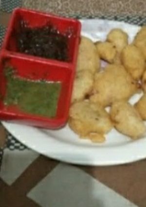 A picture of Moong Dal Pakoda.