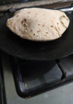 A picture of Phulka/Soft Roti.