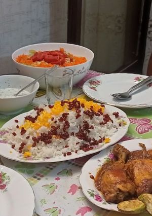 عکسی از دستور زرشک پلو مرغ مجلسی 😍✌️