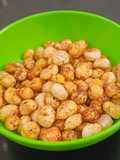 Chatpata Makhana (Spicy Roasted Fox Nuts)