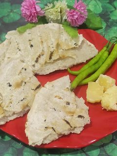 જુવારના રોટલા (Jowar Rotla Recipe In Gujarati) રેસીપી મુખ્ય ફોટો