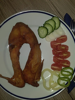 Sült ponty, paprikás kukoricalisztbe forgatva (gluténmentesen) recept fotója